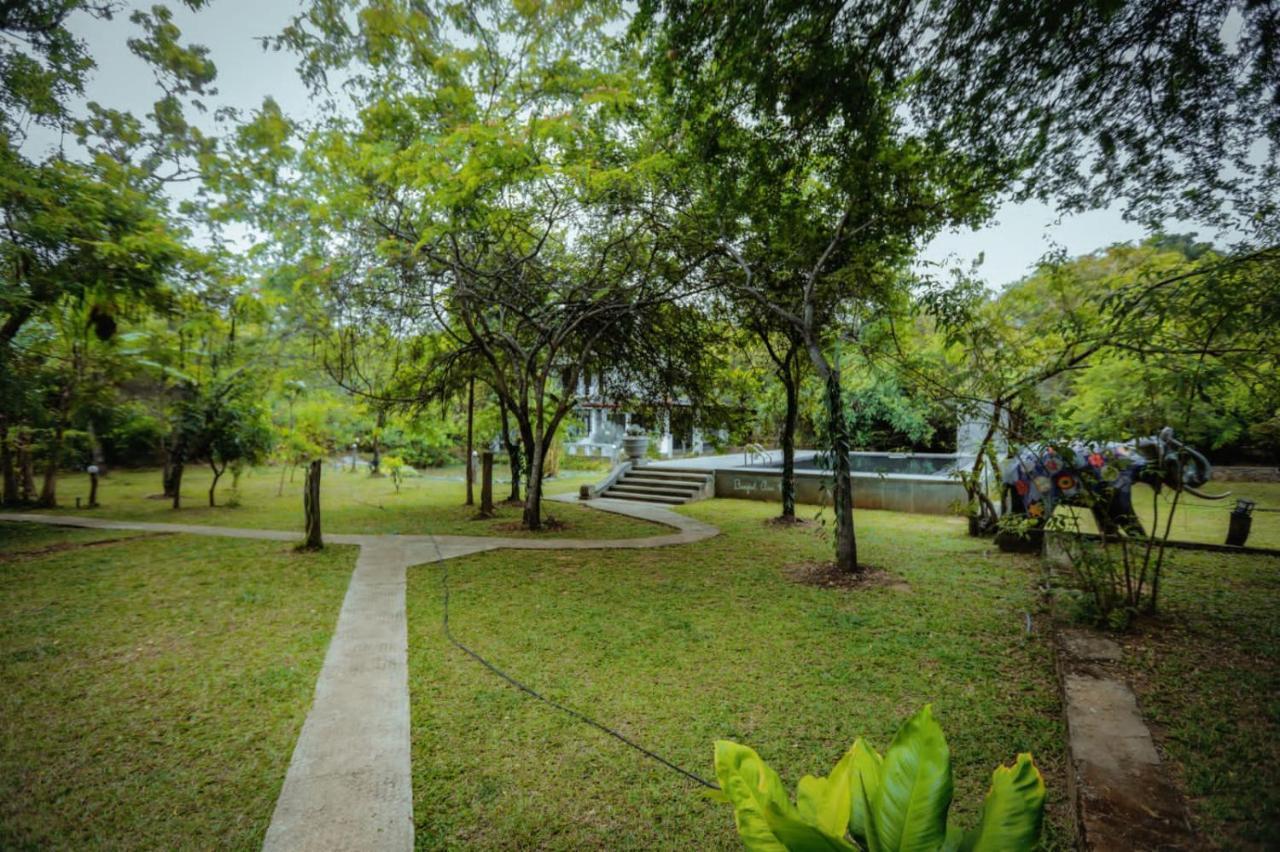 Hotel Sigiriya Kele Екстер'єр фото